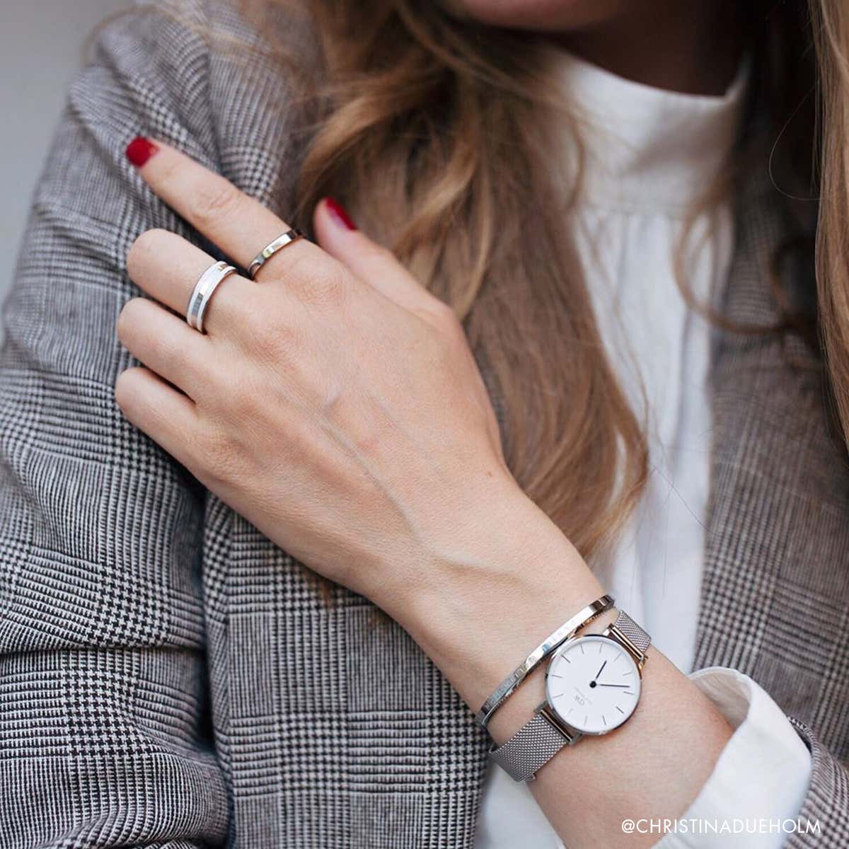 classic ring satin white